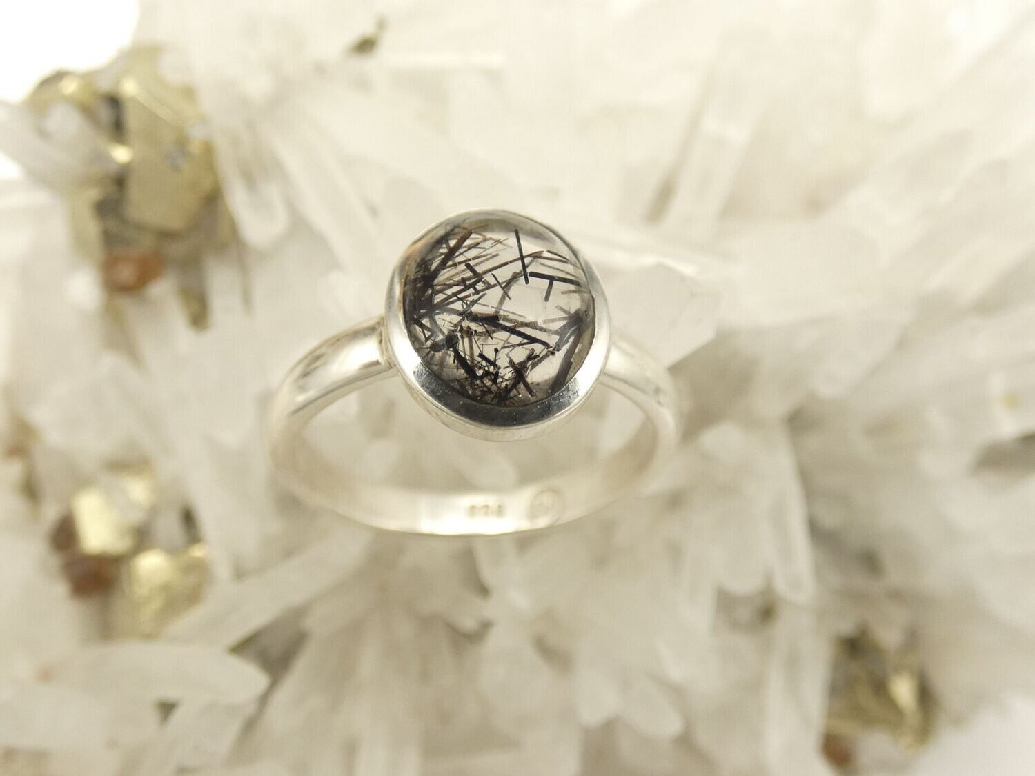 Ring Turmalinquarz, oval, klar mit schwarzen Nadeln, Silber 925, Größe 58