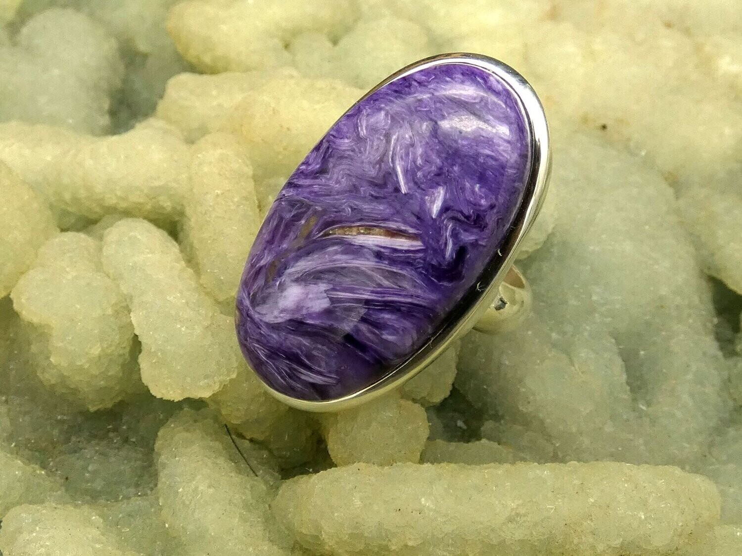 Ring Charoit, oval, Silber 925, offene Ringschiene, Größe: 54, 55, 56, 57, 58, 59, 60