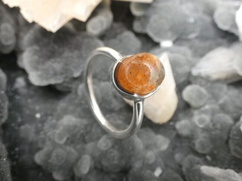 Ring Sonnenstein, oval, Silber 925, Größe 55 Ring Sonnenstein, oval, Silber 925, Größe 55