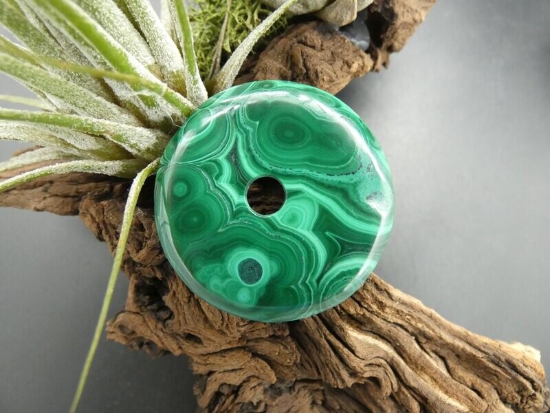Malachite, Donut, Durchmesser 4,0cm, Loch Ø 0,8cm Malachite, Donut, Durchmesser 4,0cm, Loch Ø 0,8cm