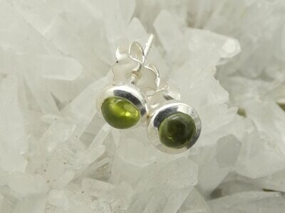 Ohrstecker Peridot, rund, Fassung: Silber 925 Ohrstecker Peridot, rund, Fassung: Silber 925