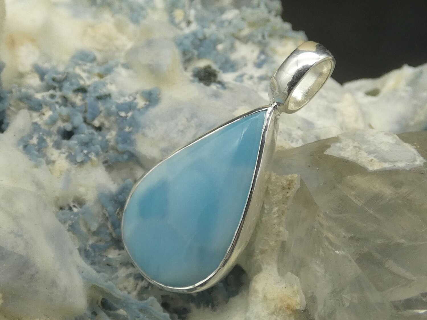 Anhänger Larimar, blau, Tropfenform Silberfassung 925