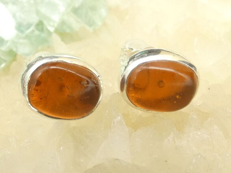 Ohrstecker Bernstein, oval, Silberfassung 925 Ohrstecker Bernstein, oval, Silberfassung 925