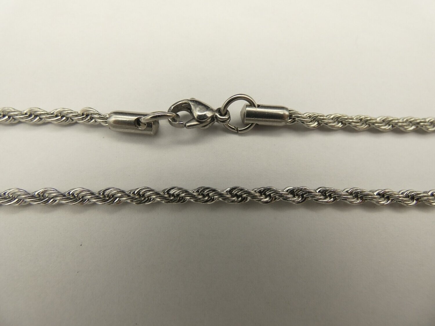 Edelstahl Halskette, gedreht, Ø 2,5mm, Länge 60cm, Gratisversand in D! Edelstahl Halskette, gedreht, Ø 2,5mm, Länge 60cm, Gratisversand in D!