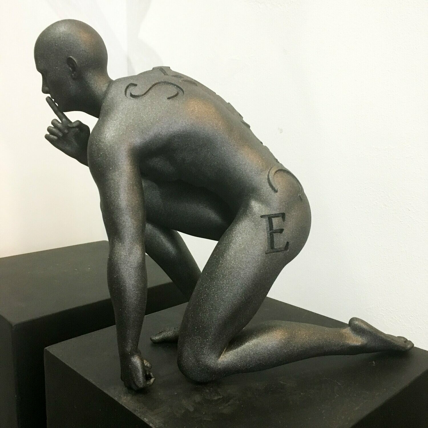 Andrea Giorgi - scultura "Silence" grey galaxy