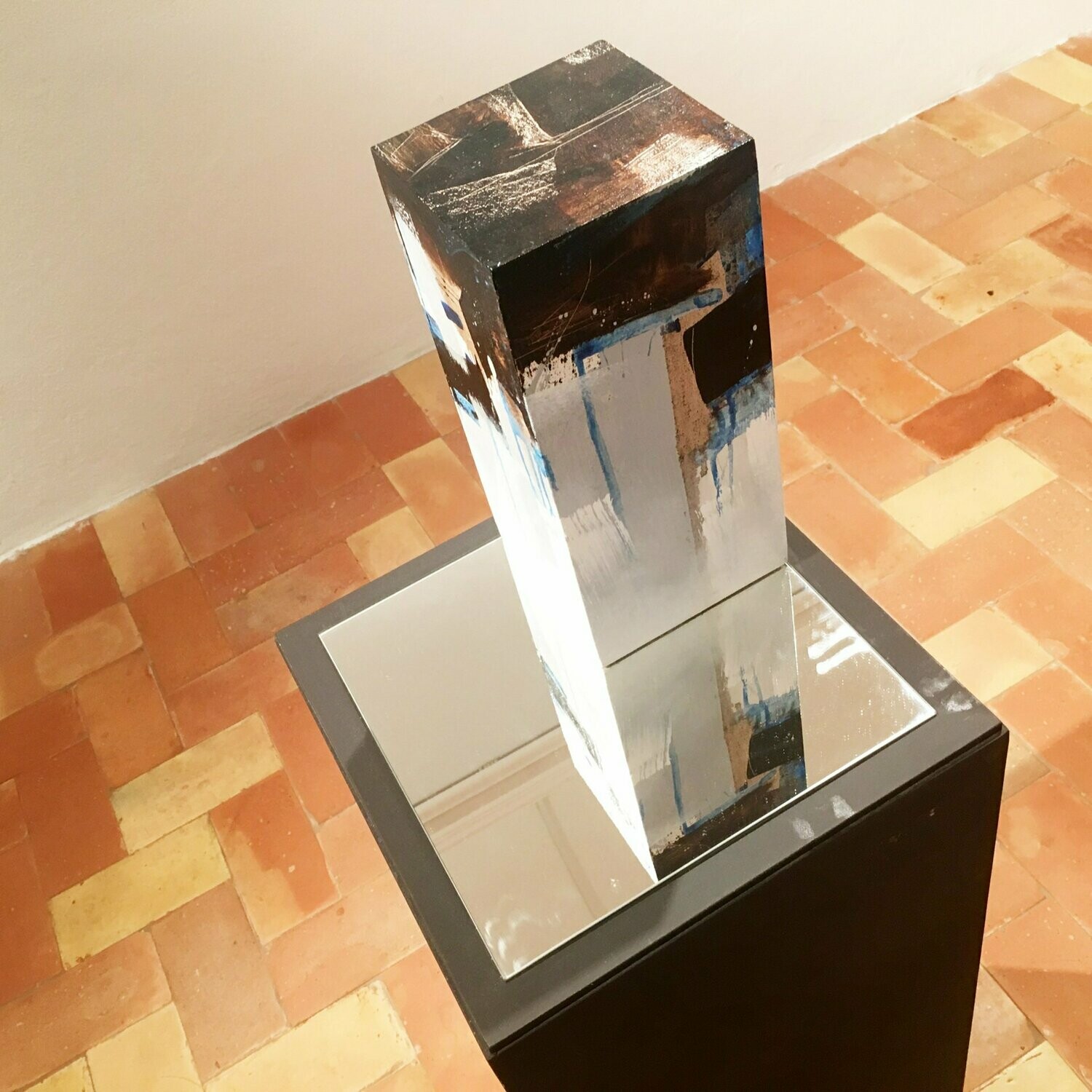 Juri Lorenzetti - volume 15x15x32cm