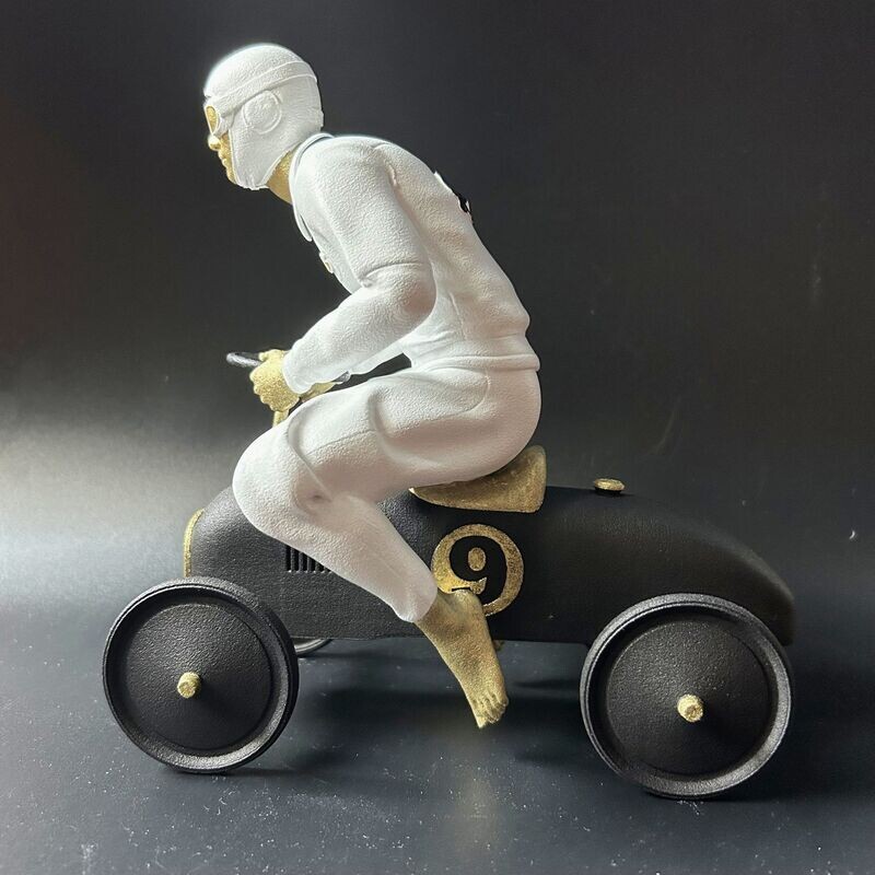 Andrea Giorgi  - scultura FAST & FURIOS nero oro