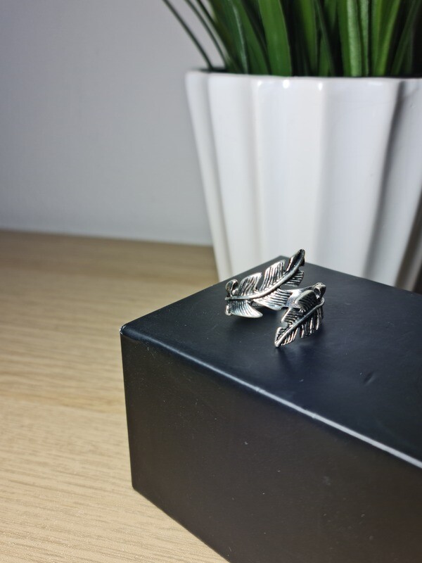 ʟᴇᴀꜰ ʀɪɴɢ