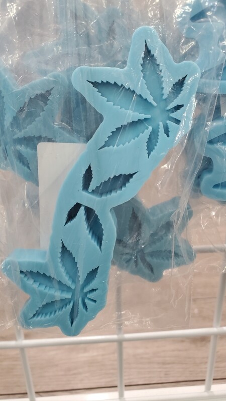 Weed Topper