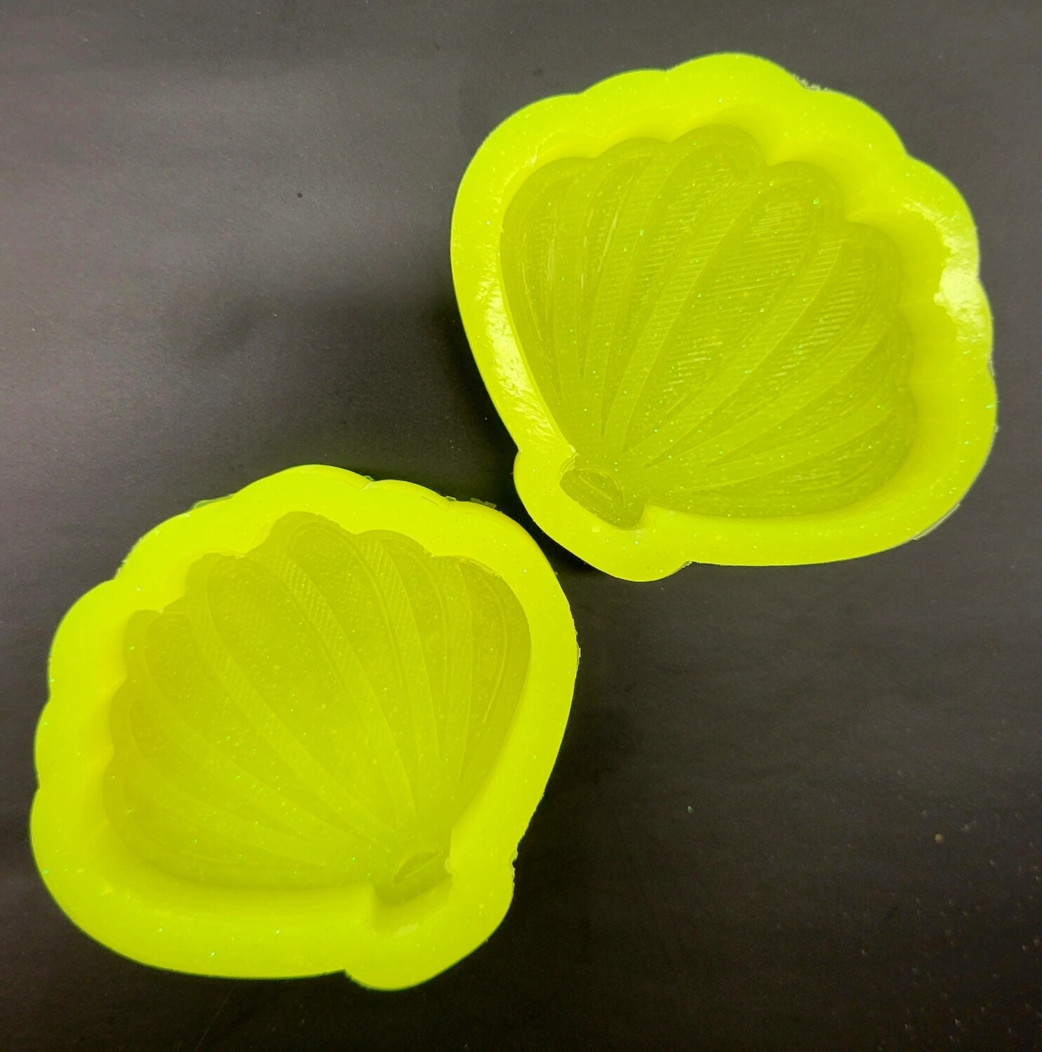 Shell vent freshie mold 2pk