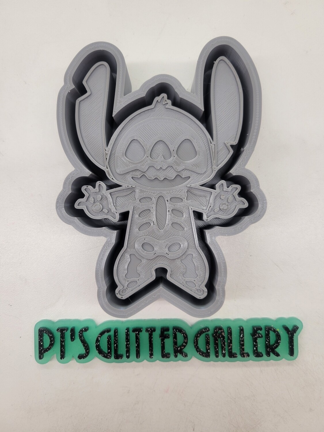 Skeleton Stitch Freshie mold