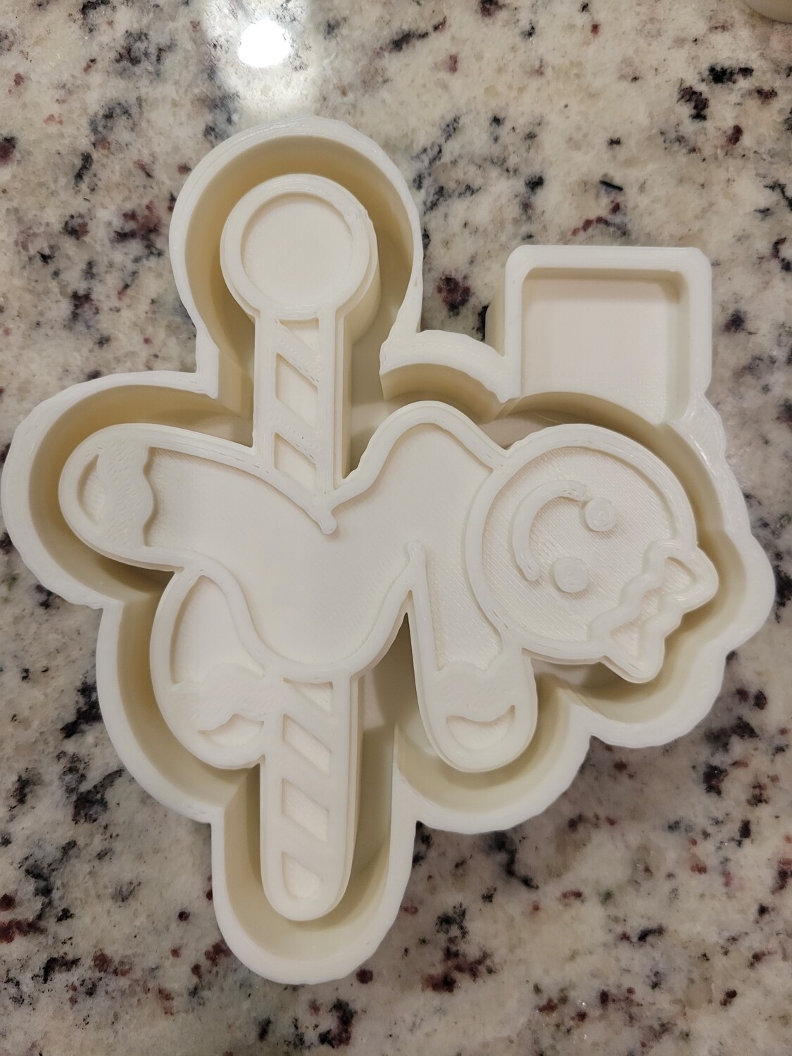 Fun Gingerbread freshie mold