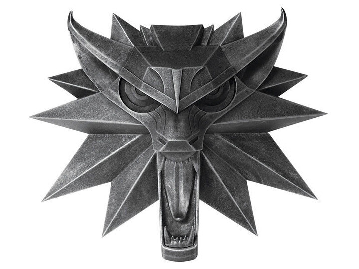 PRE-ORDER Dark Horse The Witcher 3 - Wolf Wall Sculpture