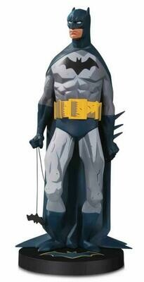 PRE-ORDER Diamond Select DC Designer Series: Batman By Mike Mignola Mini Statue