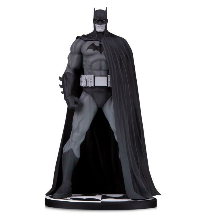 PRE-ORDER Diamond Select Batman Black &amp; White Batman by Jim Lee Statue