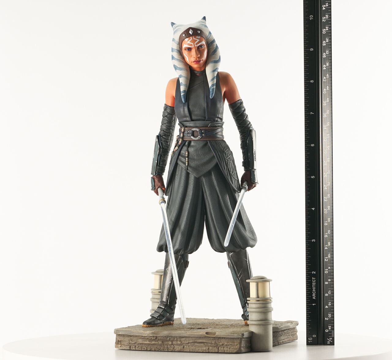 PRE-ORDER Diamond Select Star Wars Milestones Mandalorian Season 2 Ahsoka Statue