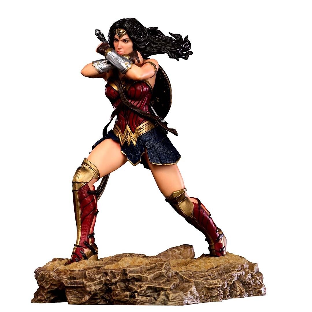 PRE-ORDER Iron Studios Wonder Woman - Zack Snyder's Justice Leage - Art Scale 1/10