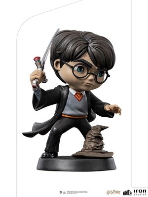 PRE-ORDER Iron Studios Harry Potter with Sword of Gryffindor Mini Co.