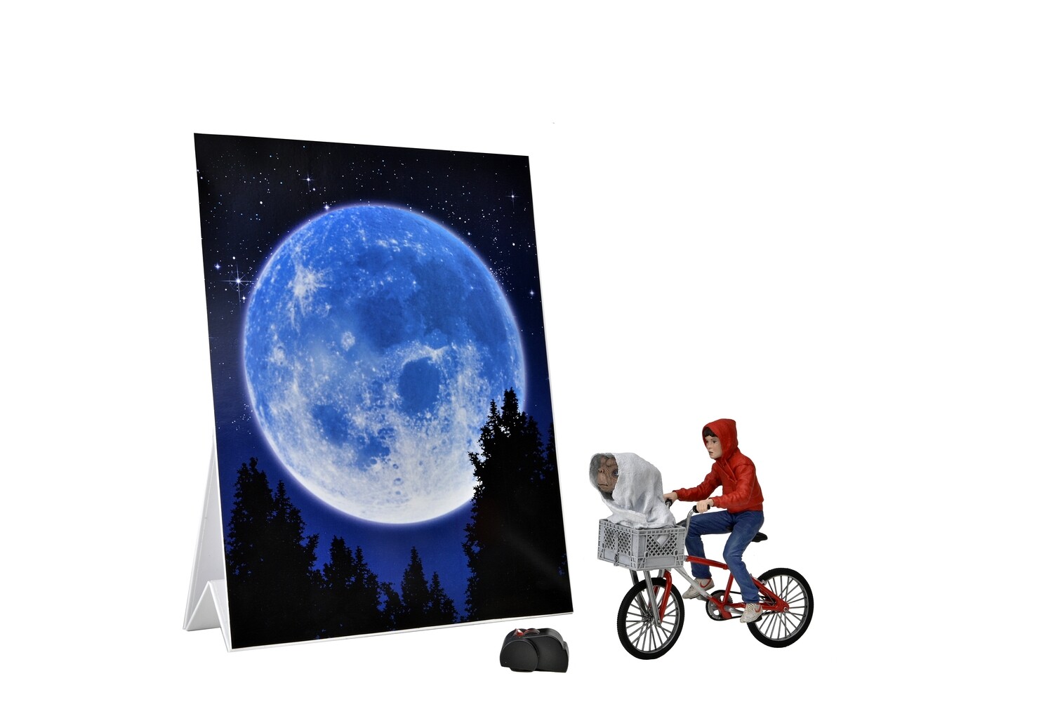 PRE-ORDER NECA E.T. 40th Anniversary -Elliot and E.T. on Bicycle Action Figure