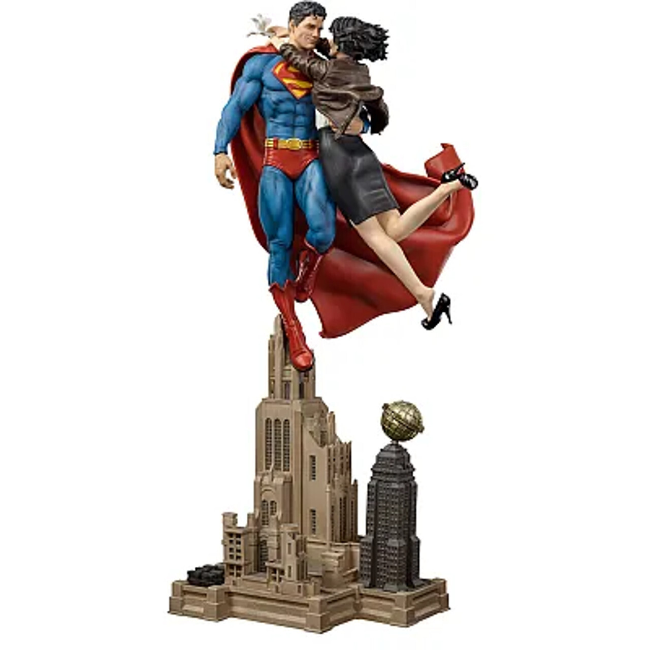 PRE-ORDER Iron Studios Superman and Lois Lane - DC Comics Diorama 1/6