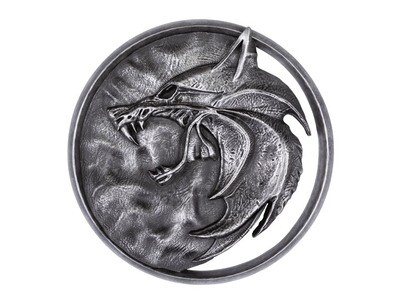 PRE-ORDER Dark Horse The Witcher (Netflix): Wolf Medallion Prop Replica Wall Plaque