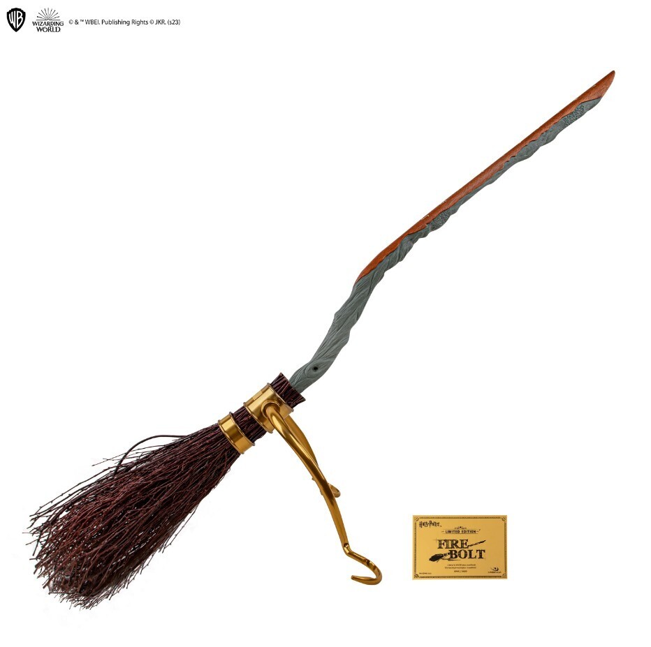 PRE-ORDER Cinereplicas Harry Potter Firebolt - 2022 Edition (Lifesize Replica)