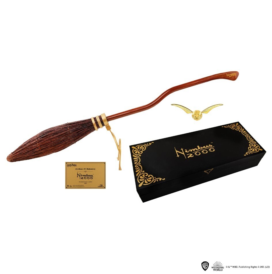 PRE-ORDER Cinereplicas Harry Potter Nimbus 2000 Junior (1:2 scale replica)