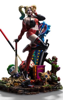 PRE-ORDER Iron Studios Harley Quinn (Gotham City Sirens) Deluxe Deluxe Art Scale 1/10