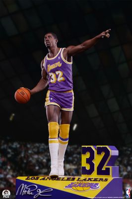 PRE-ORDER Premium Collectibles Studios Magic Johnson 1:4 Scale Premier Series Statue - Collector&#39;s Edition