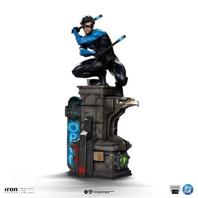 PRE-ORDER Iron Studios Nightwing Art Scale 1/10