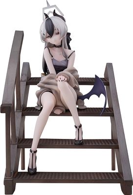 PRE-ORDER Good Smile Blue Archive Kayoko Dress Memorial Lobby Ver. 1/7th Scale Figure