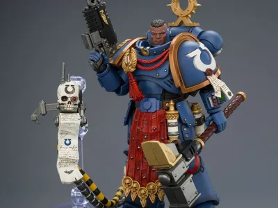 PRE-ORDER Joy Toy Warhammer 40k Ultramarines Ferren Areios with Thunder Hammer and Bolt Pistol