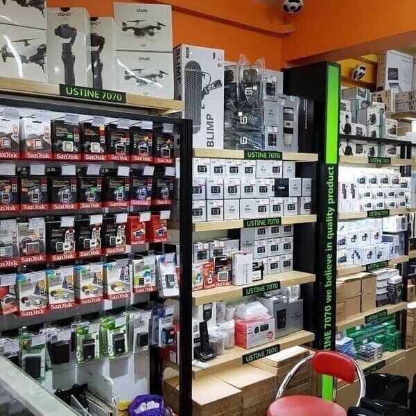 Trusted gadgets store