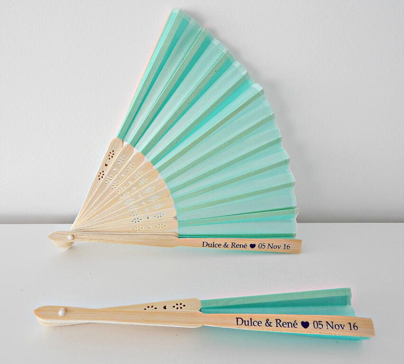 Abanicos Personalizados Color Sólido Fiboma (Set de 50-150 unidades)