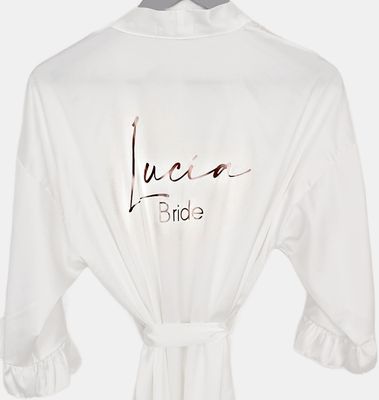 Bata Novia y Damas con Olanes Personalizada