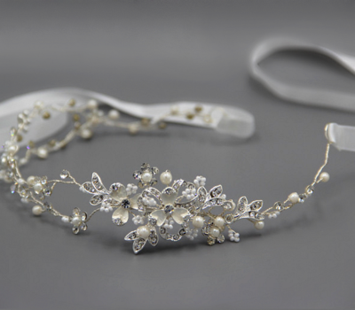 Tiara Naza (Dorado, Plata y Oro Rosa)