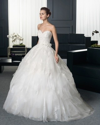 Vestido de Novia Usado Rosa Clará Two / Talla 4 Vestido de Novia Usado Rosa Clará Two / Talla 4