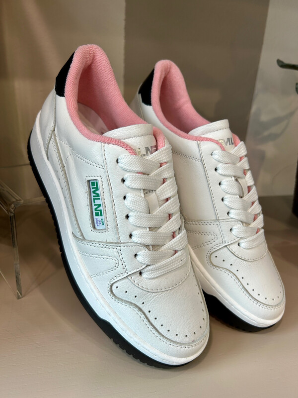 Sneakers sporty