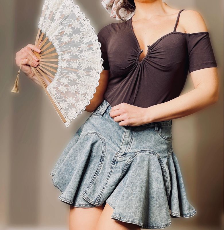 Maglia spalla scoperta