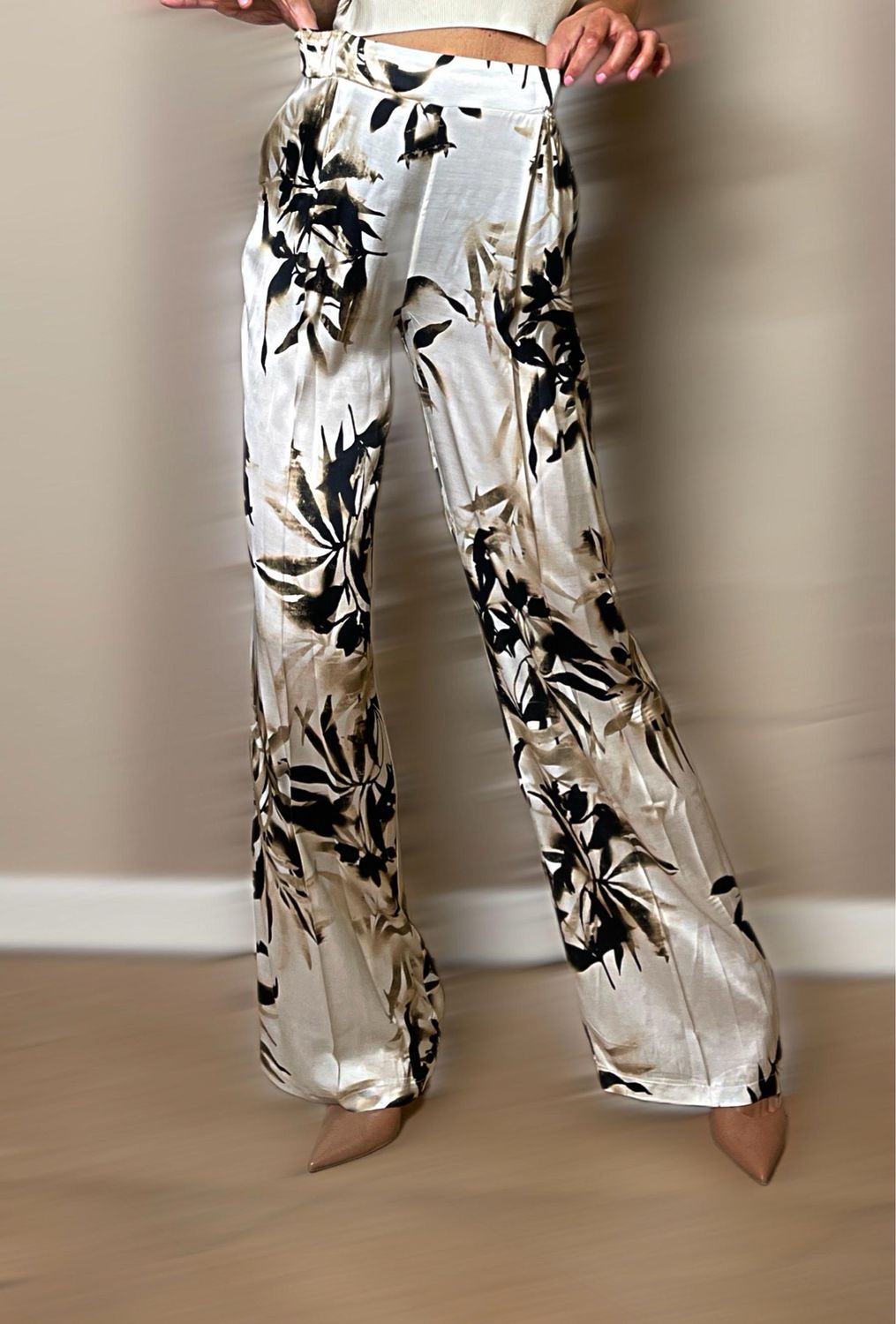 Pantaloni raso