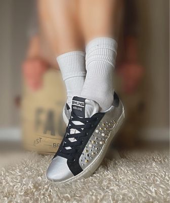 Sneakers borchie