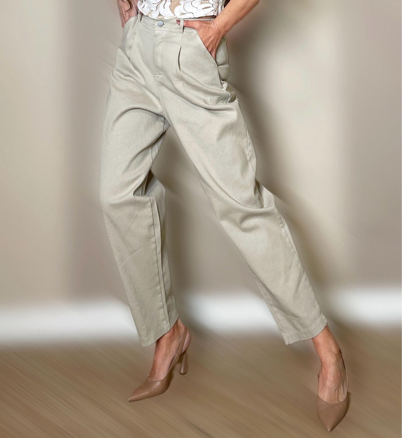 Pantalone barrel