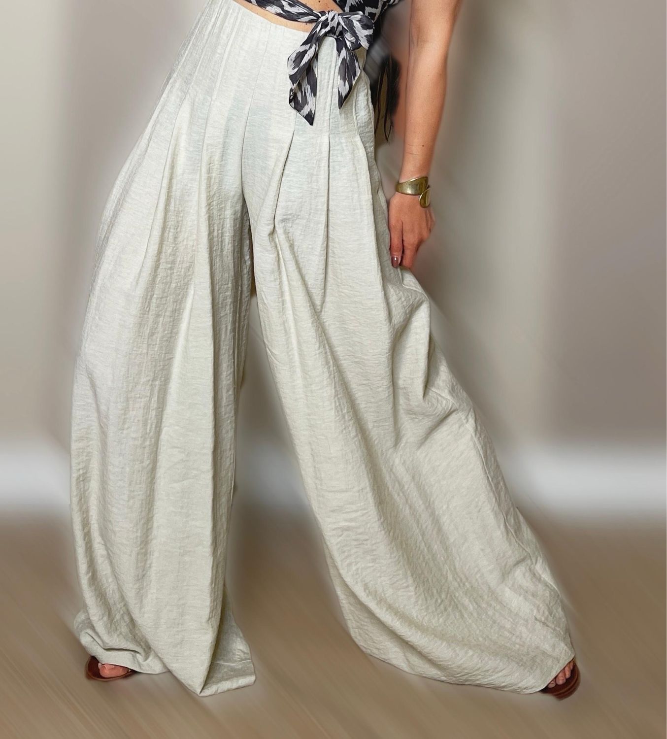 Pantaloni ampi