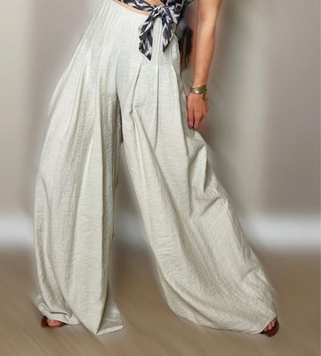 Pantaloni ampi