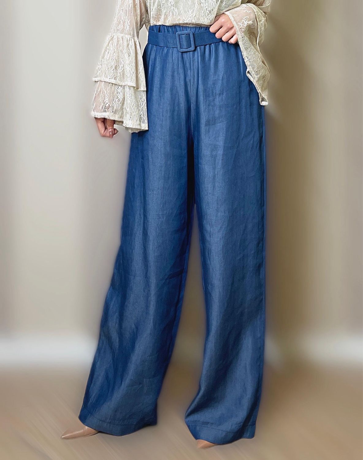 Pantaloni con cintura