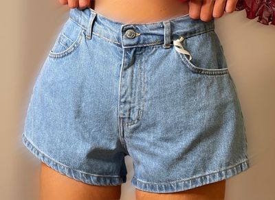 Short denim
