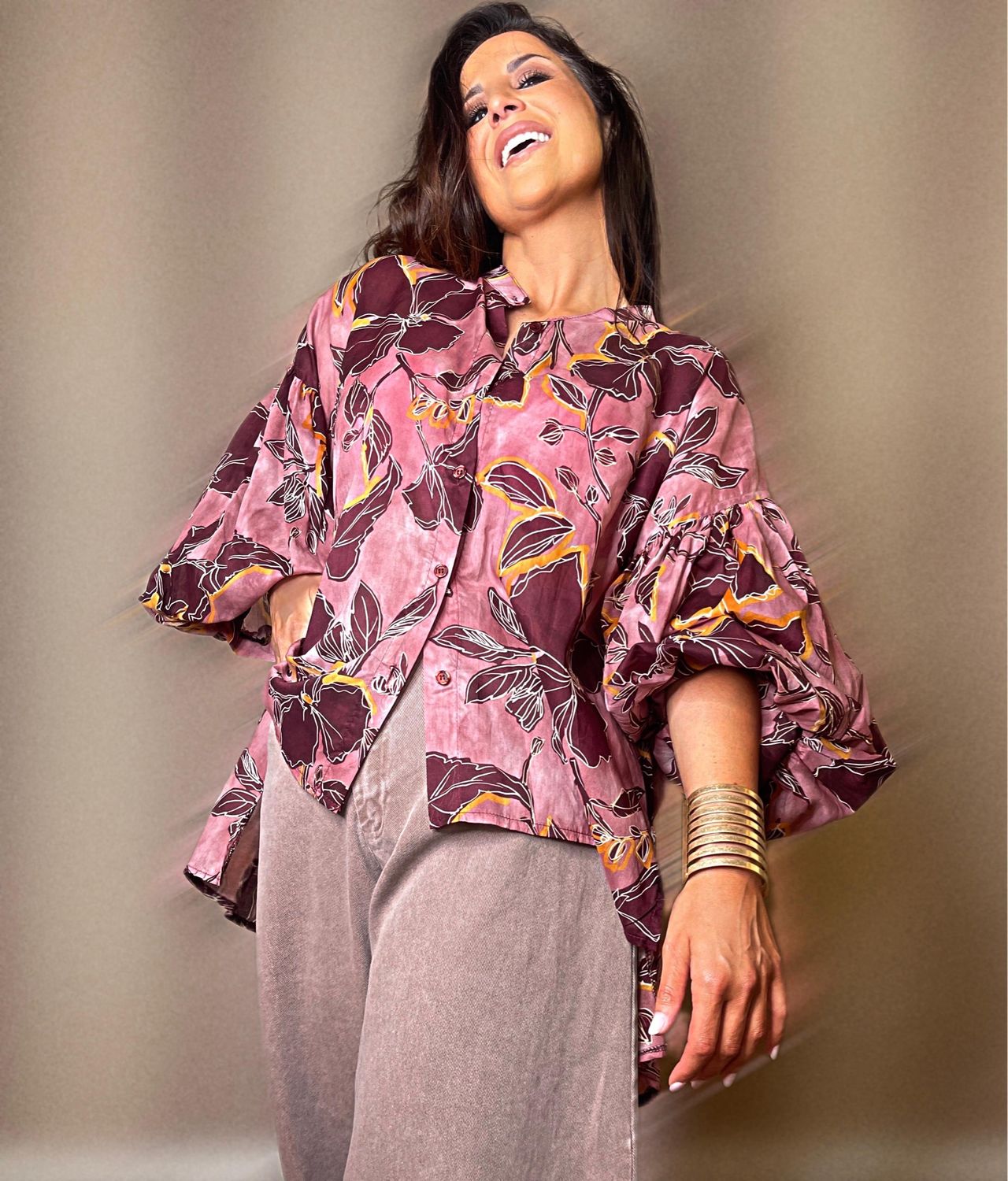 Blusa over