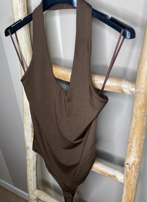Body scollo americano