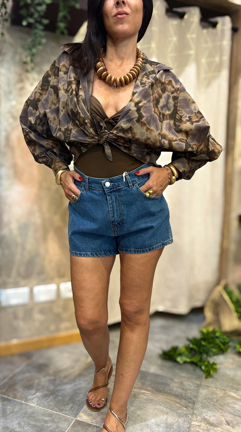 Short denim