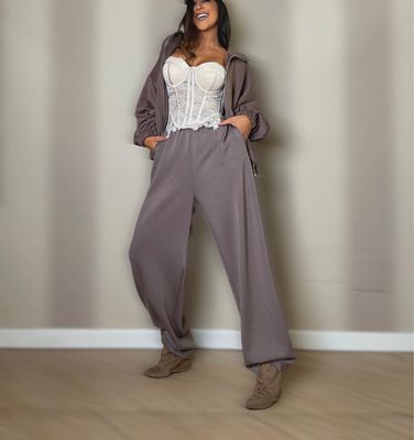 Pantaloni tuta